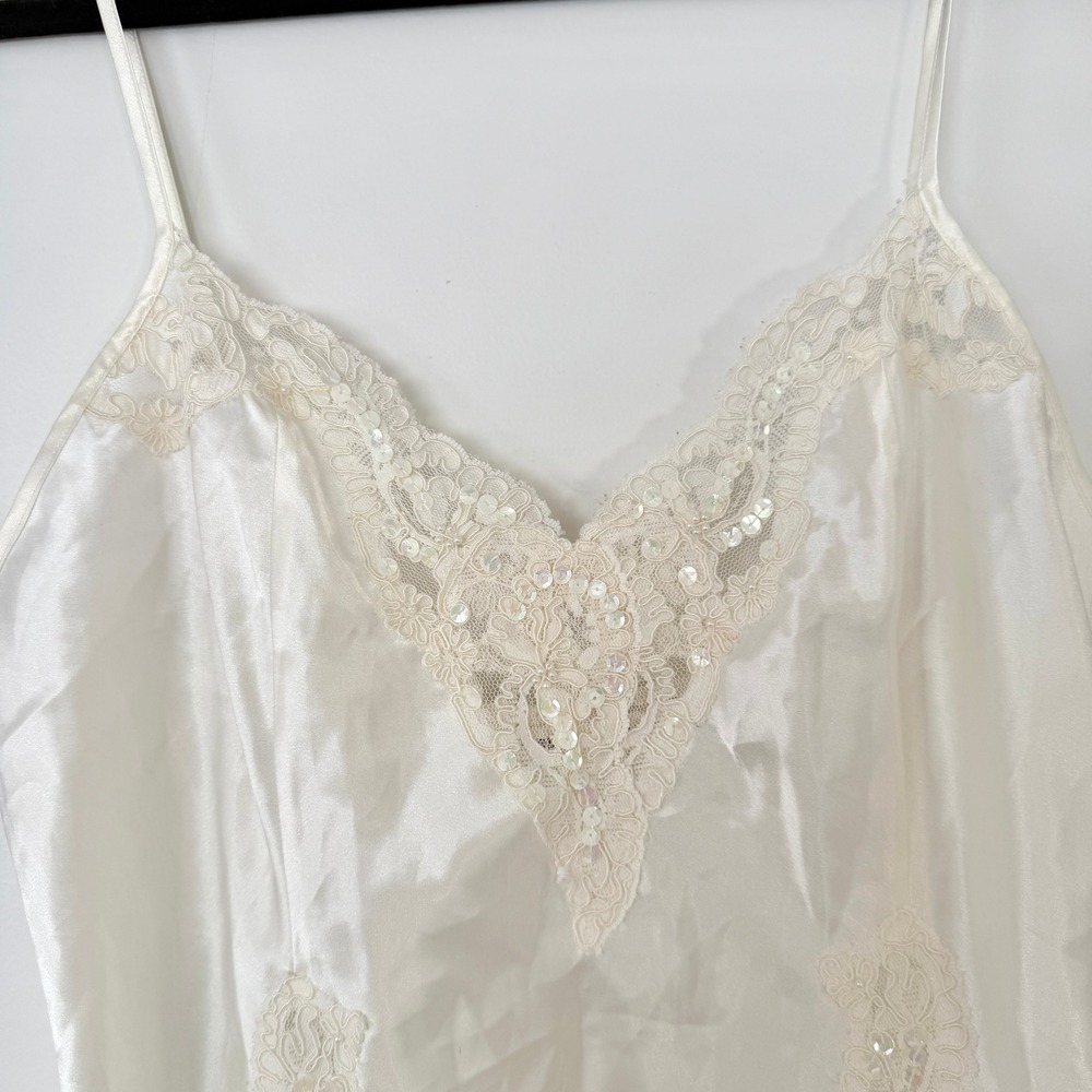 Victoria's Secret Vintage Ivory Satin Lace Sequin Ruffle Bodysuit Lingerie Large - Picture 5 of 11